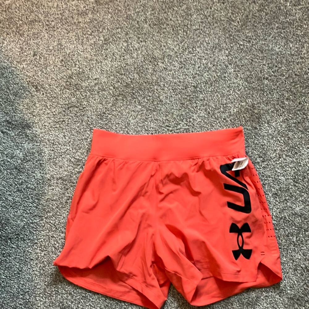 Neon running sports shorts with pockets and breathable